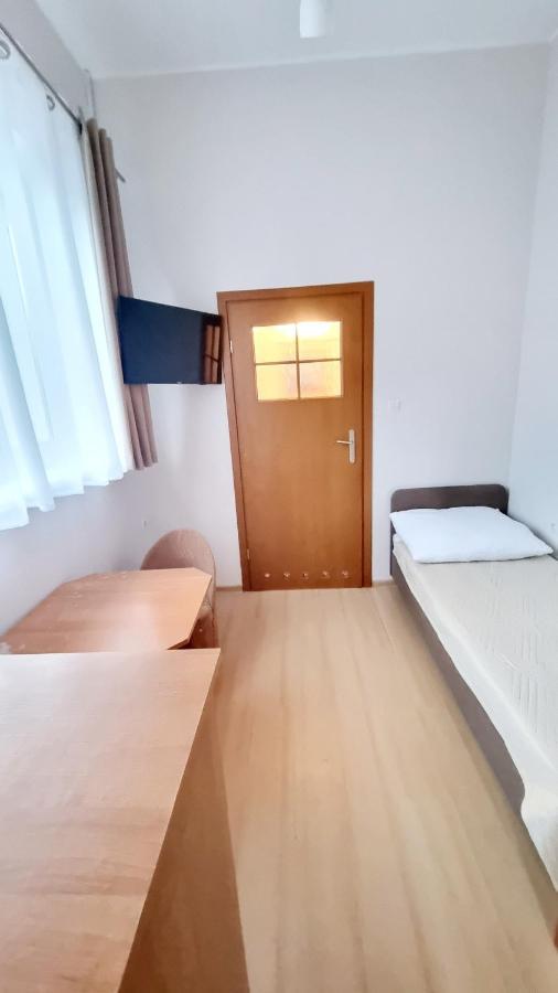 Pokoje Arka Miedzywodzie Esterno foto