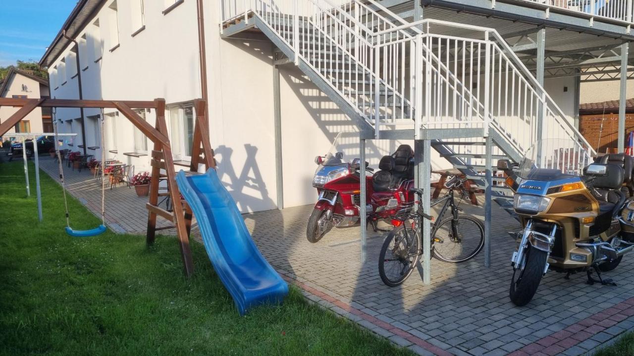 Pokoje Arka Miedzywodzie Esterno foto